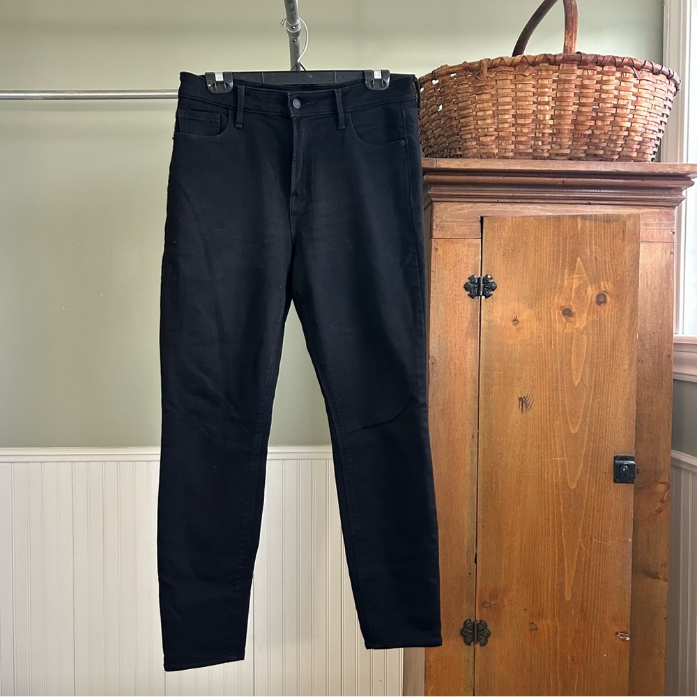 Old Navy Rockstar Super Skinny High Rise Built-In Warm Jeans